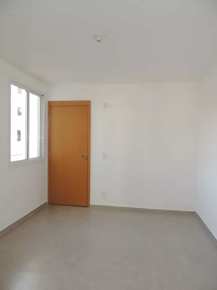 Apartamento à venda com 2 quartos, 45m² - Foto 3