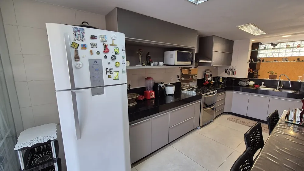 Casa, 5 quartos, 250 m² - Foto 11