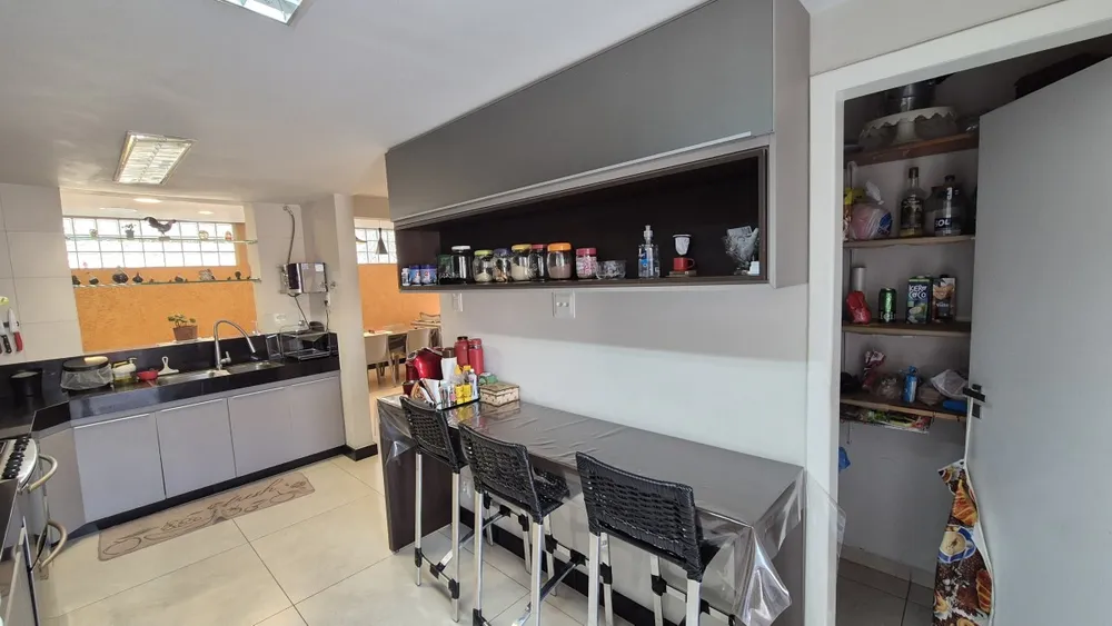 Casa, 5 quartos, 250 m² - Foto 11