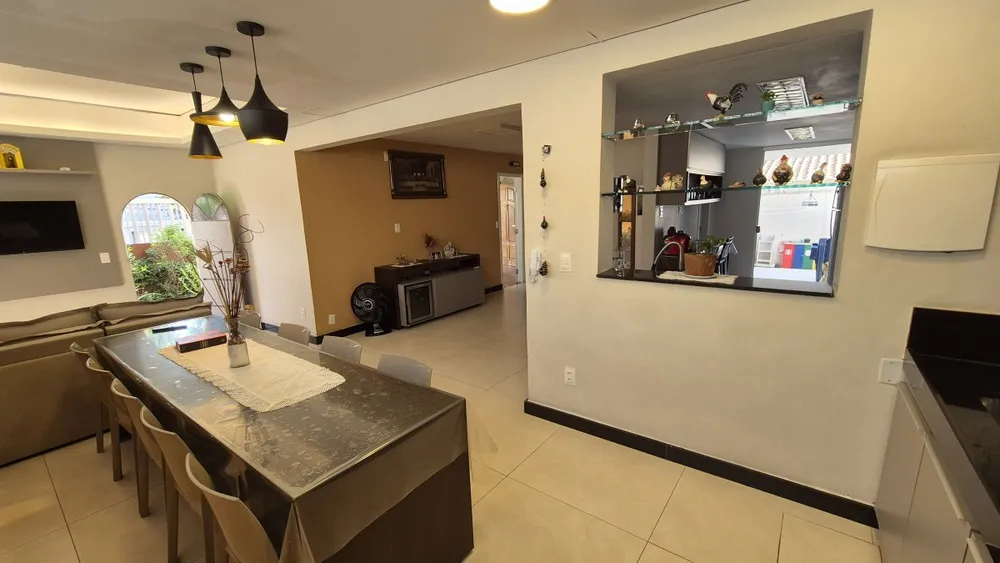 Casa, 5 quartos, 250 m² - Foto 13