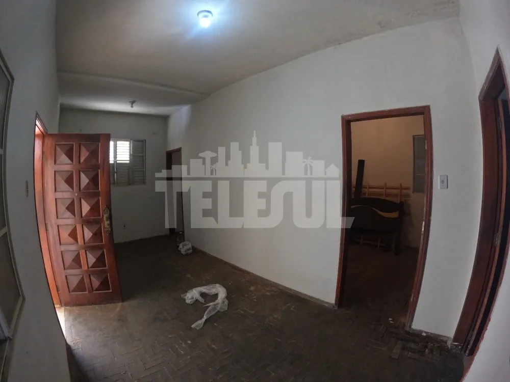 Casa, 4 quartos, 338 m² - Foto 2