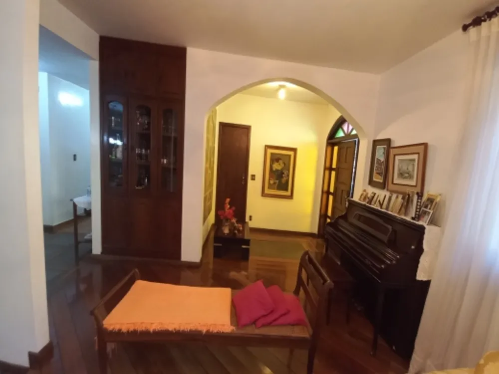 Casa, 6 quartos, 381 m² - Foto 2