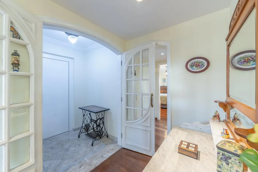 Apartamento, 4 quartos, 221 m² - Foto 2