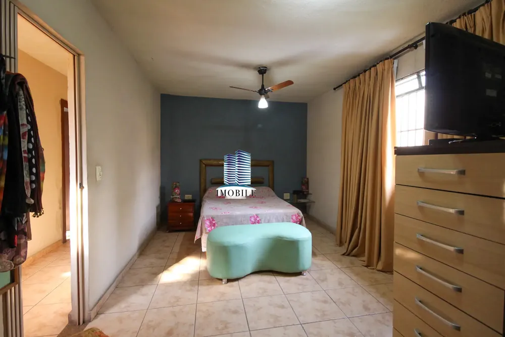 Casa, 4 quartos, 187 m² - Foto 2
