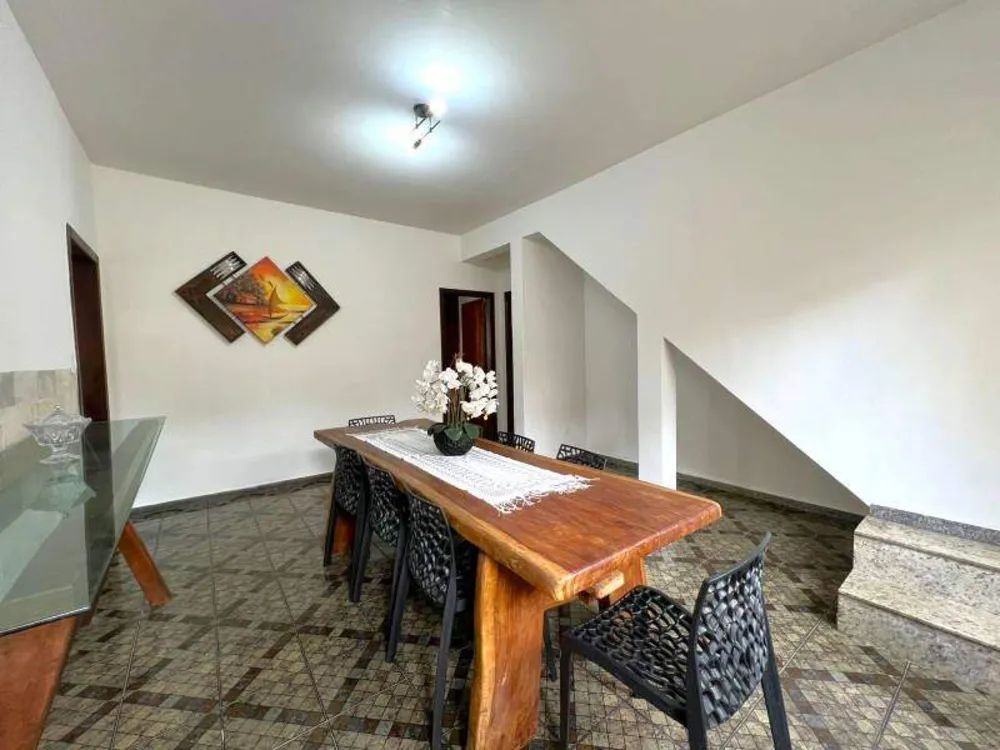Casa, 6 quartos, 300 m² - Foto 4