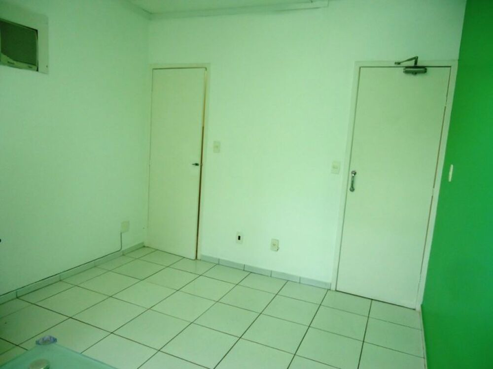 Conjunto Comercial-Sala à venda com 1 quarto, 25m² - Foto 2