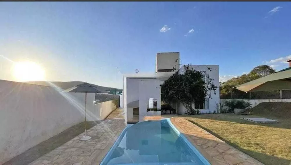 Casa de Condomínio à venda com 6 quartos, 430m² - Foto 2