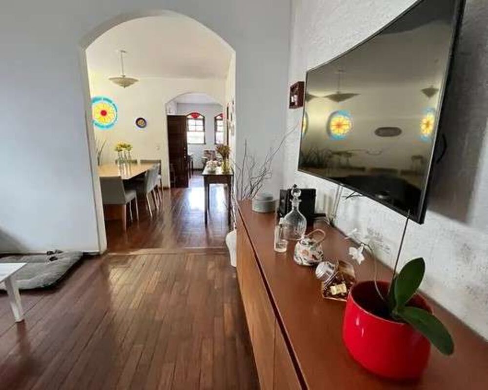 Casa à venda com 7 quartos, 270m² - Foto 3