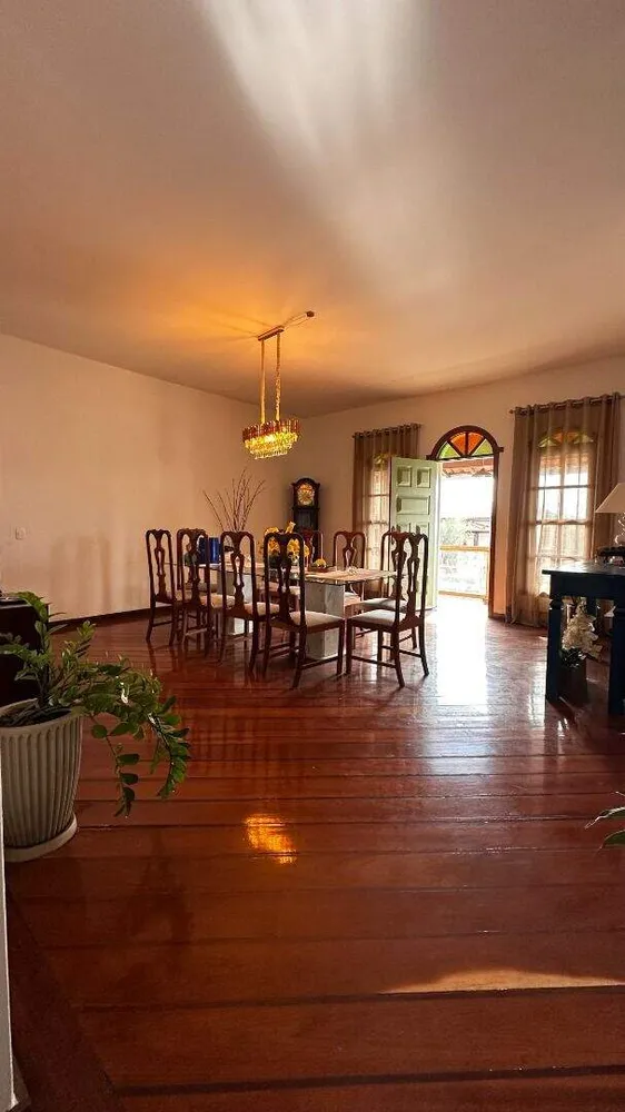 Casa, 4 quartos, 429 m² - Foto 1