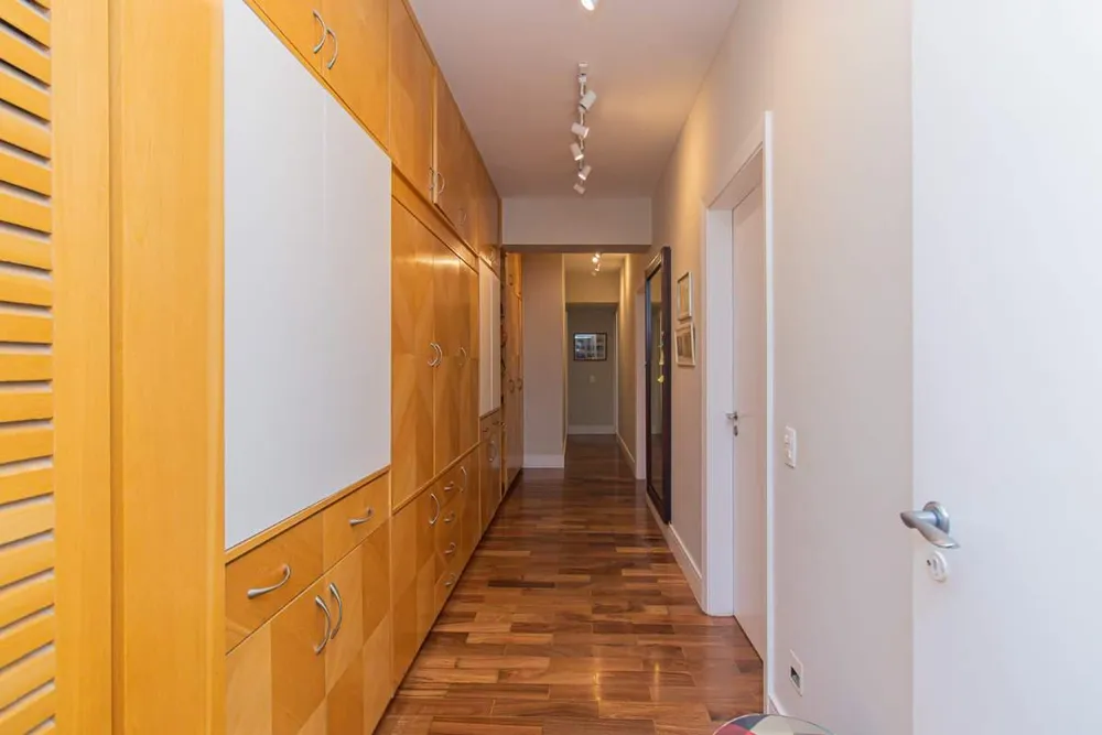 Apartamento, 4 quartos, 228 m² - Foto 2