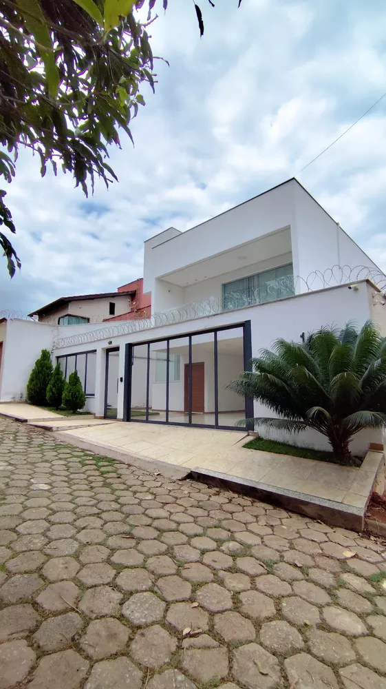 Casa à venda com 3 quartos, 400m² - Foto 3