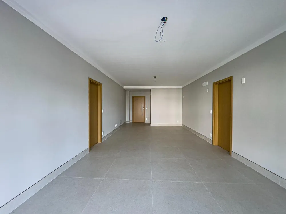 Apartamento, 3 quartos, 191 m² - Foto 1