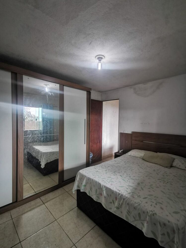Casa à venda com 2 quartos, 255m² - Foto 2