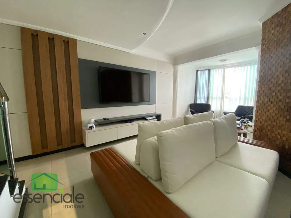 Cobertura, 3 quartos, 242 m² - Foto 2