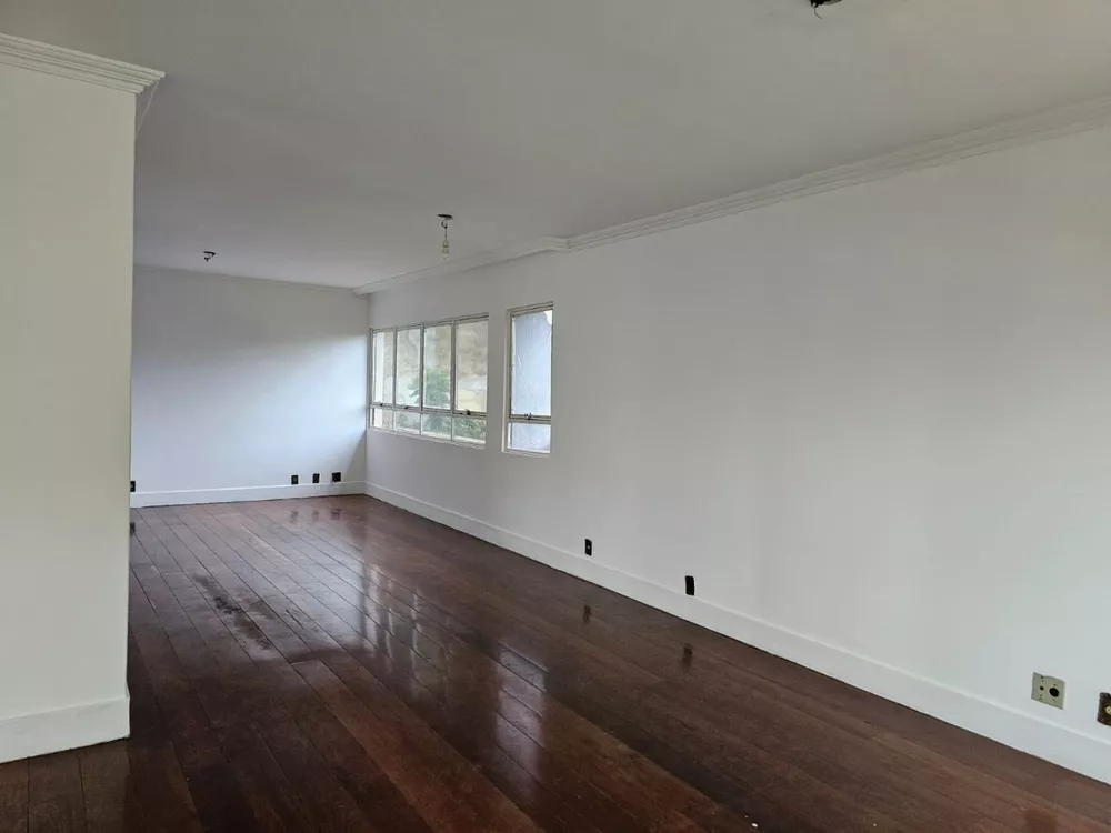 Apartamento à venda com 4 quartos, 200m² - Foto 6