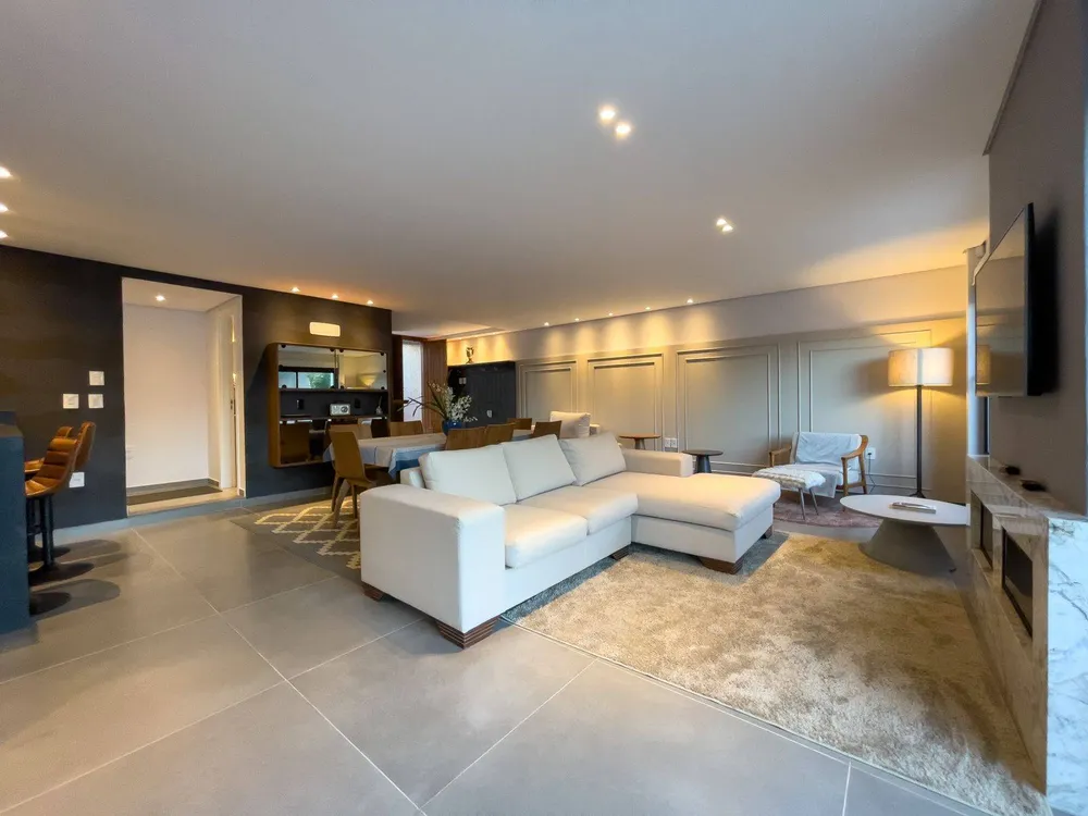 Casa, 5 quartos, 345 m² - Foto 1