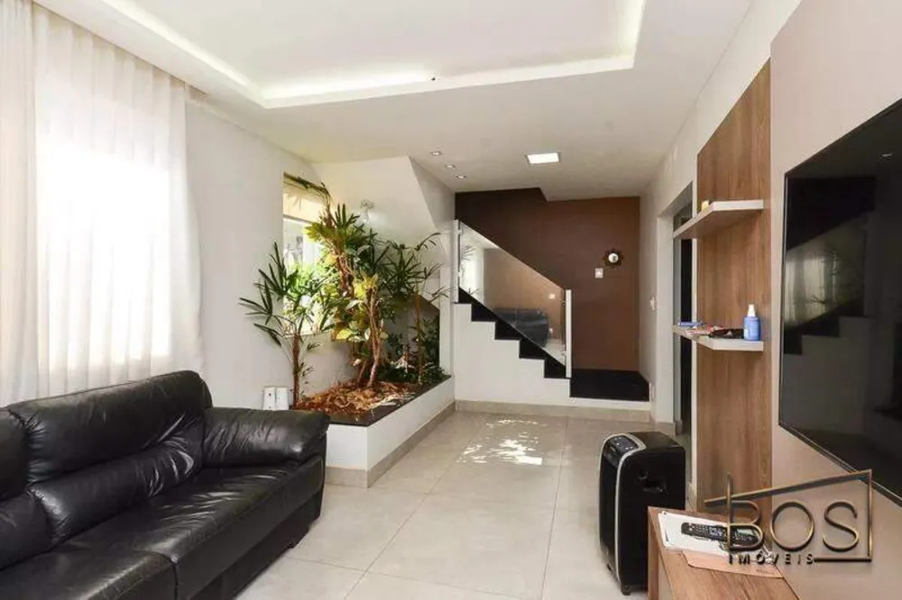 Cobertura, 4 quartos, 215 m² - Foto 1