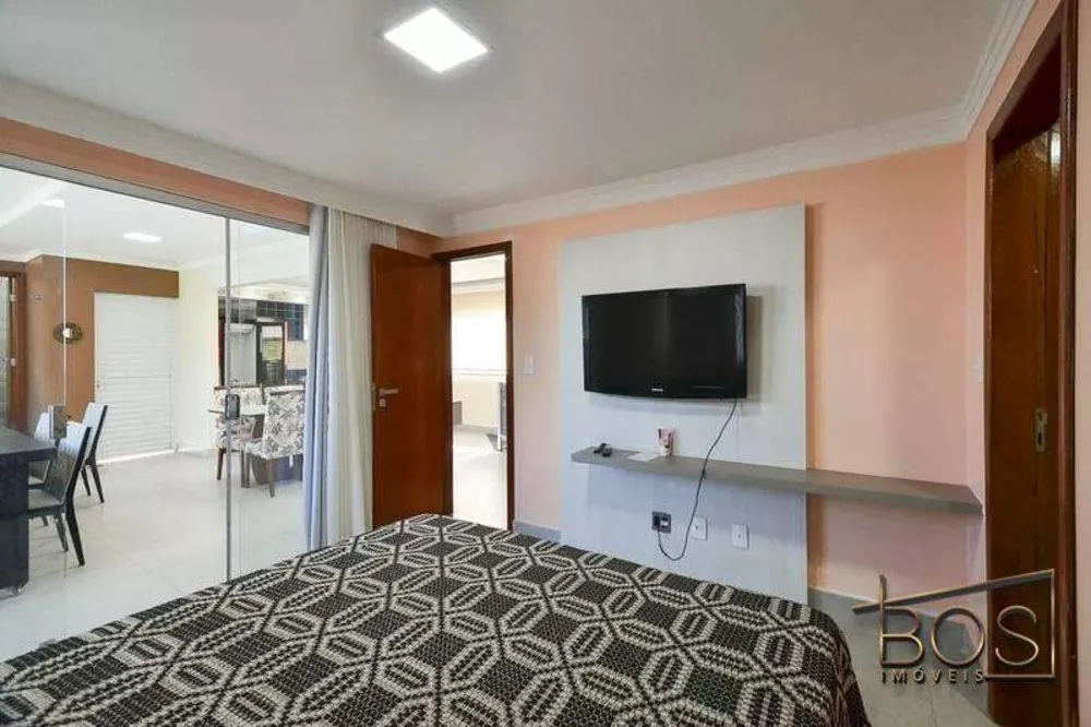 Cobertura, 4 quartos, 215 m² - Foto 8