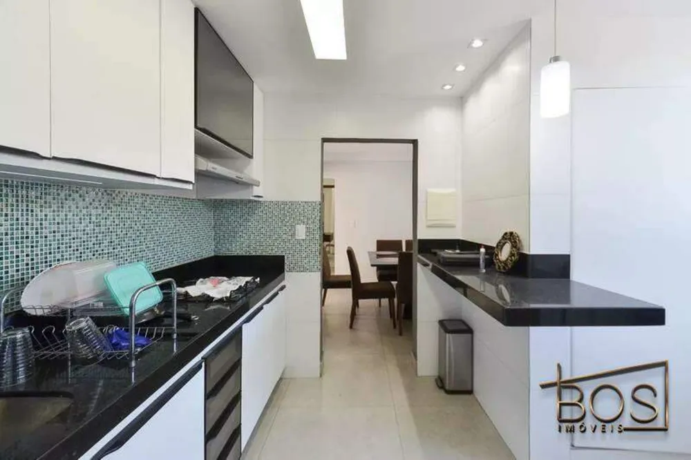 Cobertura, 4 quartos, 215 m² - Foto 2