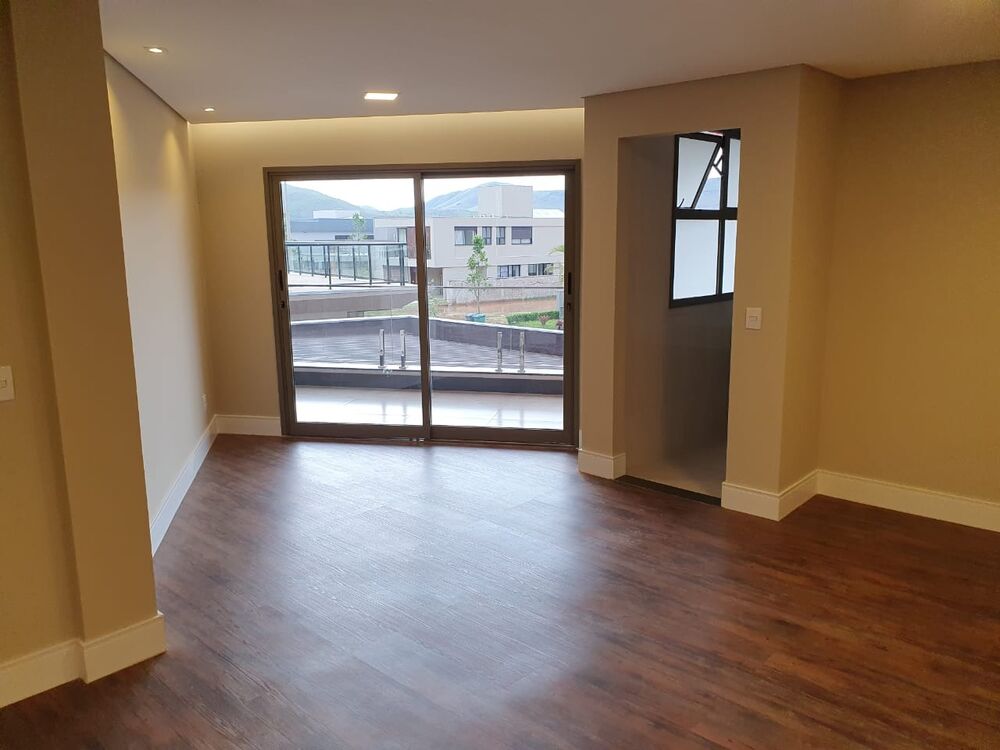 Casa à venda com 5 quartos, 700m² - Foto 3