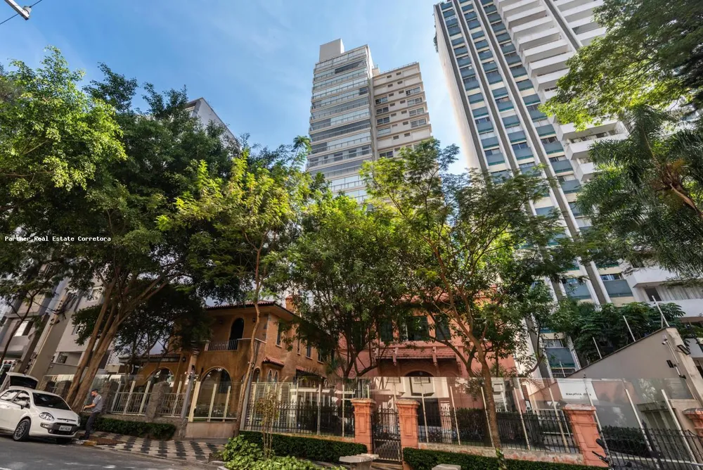 Apartamento, 4 quartos, 225 m² - Foto 1