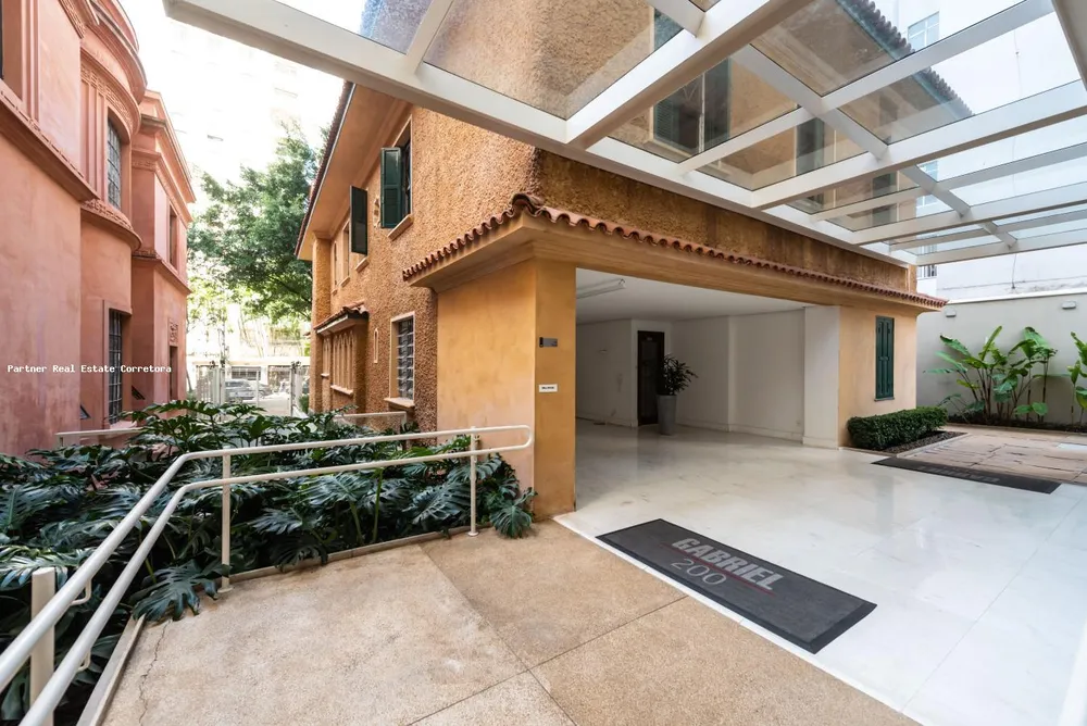 Apartamento, 4 quartos, 225 m² - Foto 1