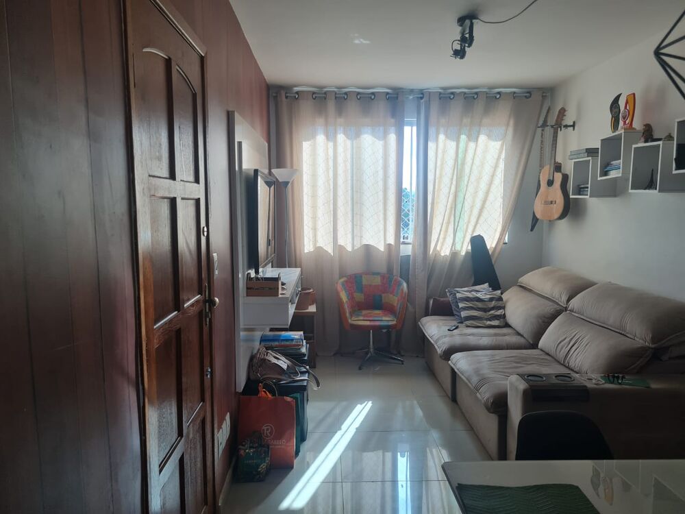 Apartamento à venda com 3 quartos, 72m² - Foto 2