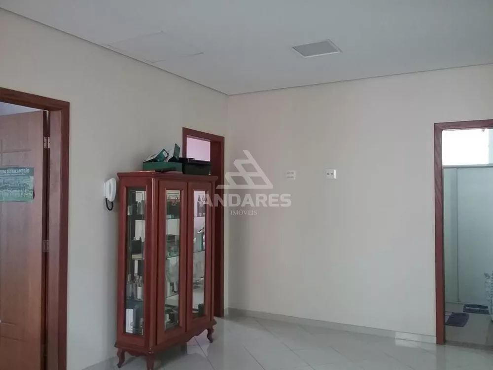 Casa à venda com 5 quartos, 220m² - Foto 6