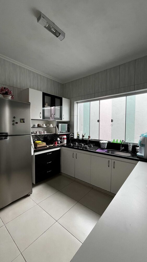 Casa à venda com 4 quartos, 326m² - Foto 4