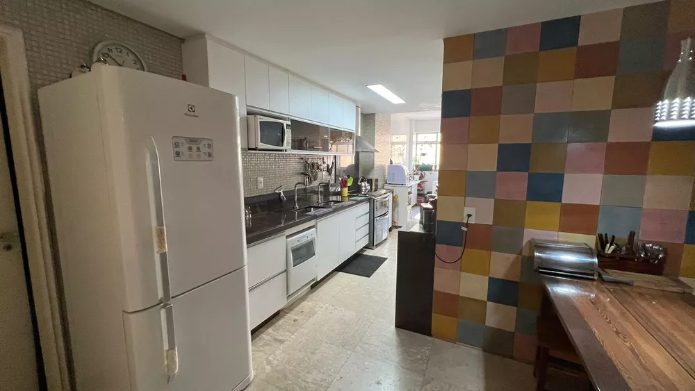 Apartamento à venda com 4 quartos, 280m² - Foto 16