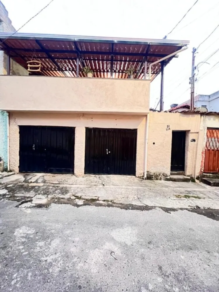 Casa, 6 quartos, 80 m² - Foto 1