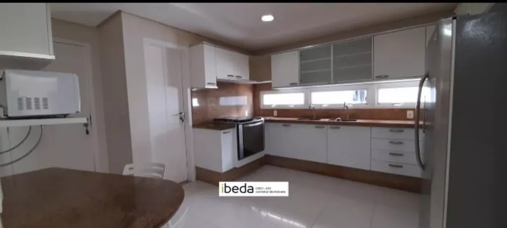 Casa de Condomínio à venda com 4 quartos, 900m² - Foto 9