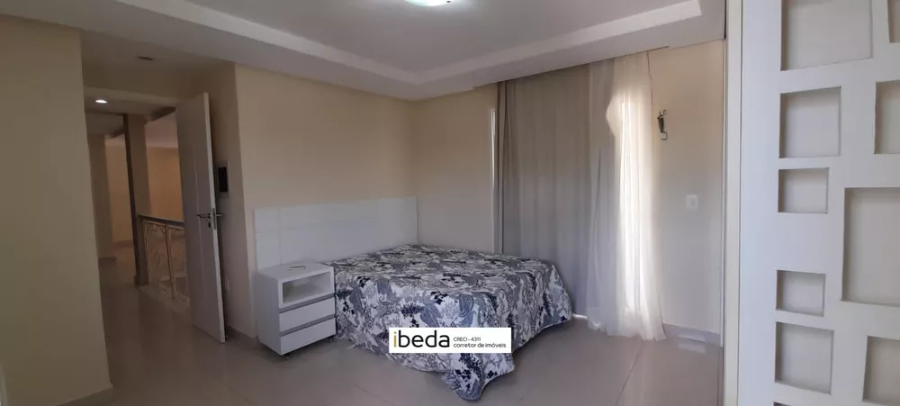 Casa de Condomínio à venda com 4 quartos, 900m² - Foto 17