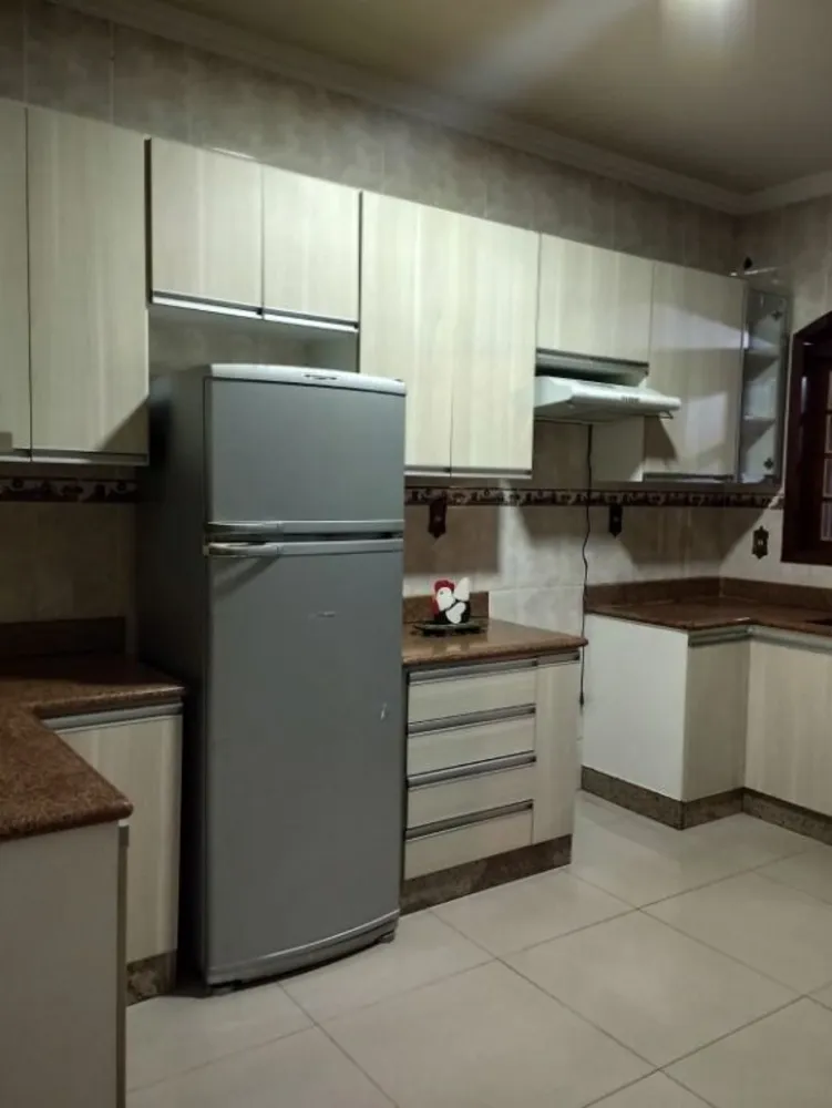 Casa, 4 quartos, 150 m² - Foto 2