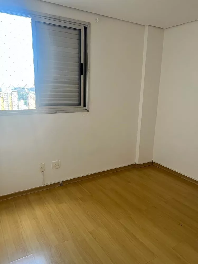 Apartamento à venda com 3 quartos, 93m² - Foto 5