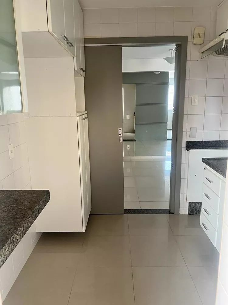 Apartamento à venda com 3 quartos, 93m² - Foto 17