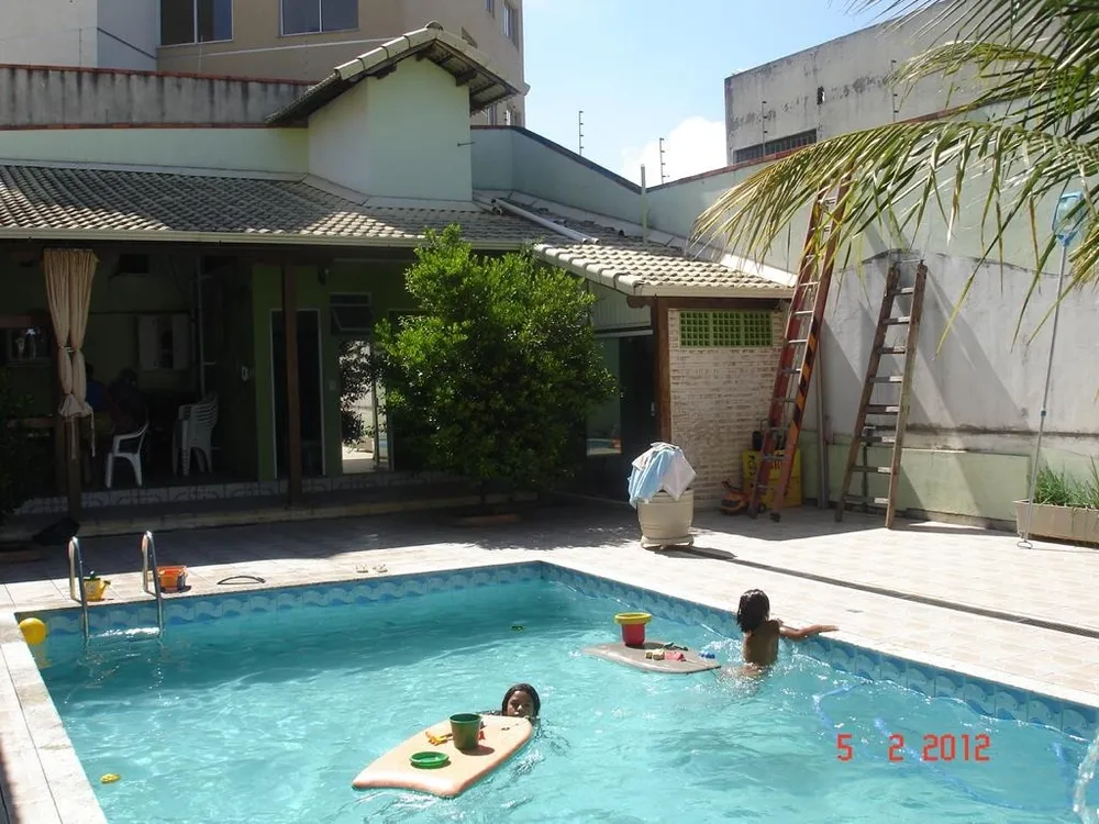 Casa, 5 quartos, 346 m² - Foto 1