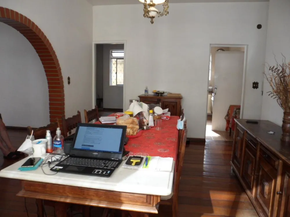 Casa, 5 quartos, 248 m² - Foto 2