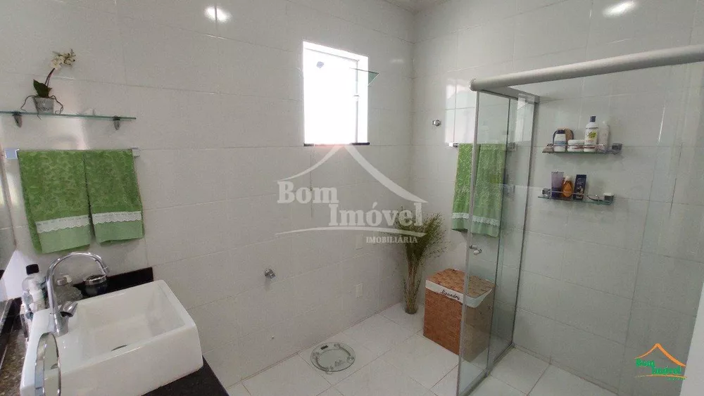 Apartamento à venda com 3 quartos, 180m² - Foto 12