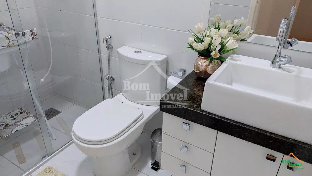 Apartamento à venda com 3 quartos, 180m² - Foto 11