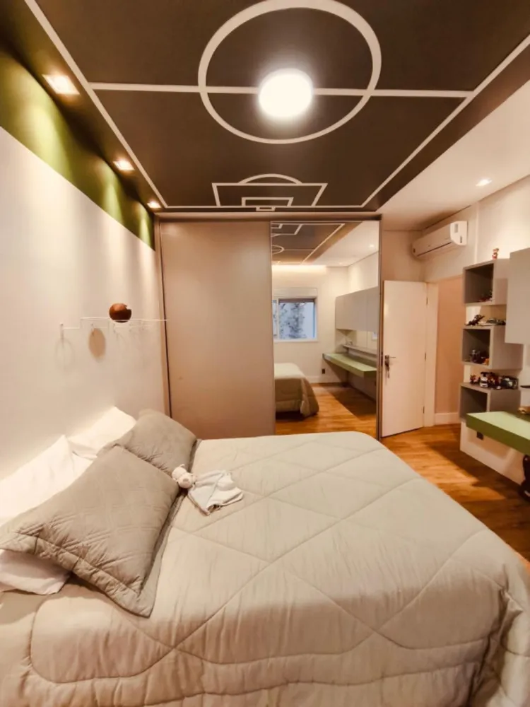 Casa, 3 quartos, 330 m² - Foto 1