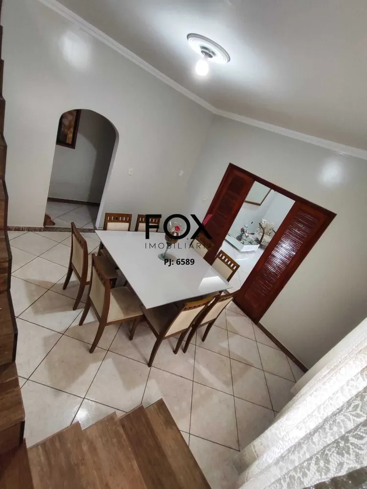 Casa, 7 quartos, 455 m² - Foto 1