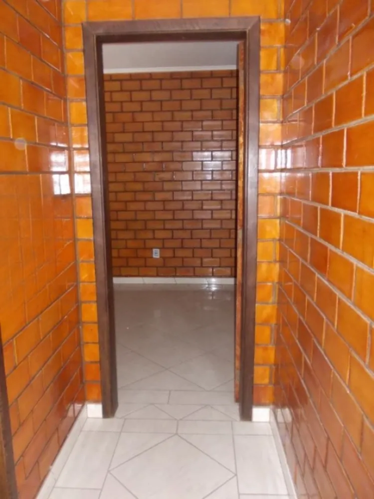 Casa, 3 quartos, 245 m² - Foto 2