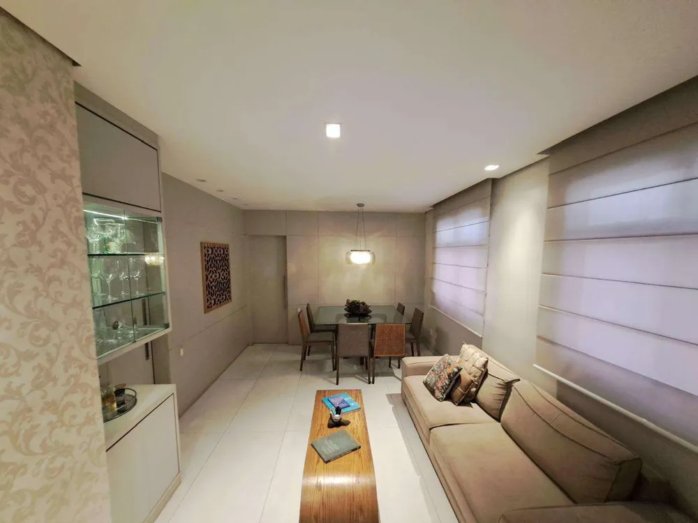 Cobertura, 4 quartos, 220 m² - Foto 1