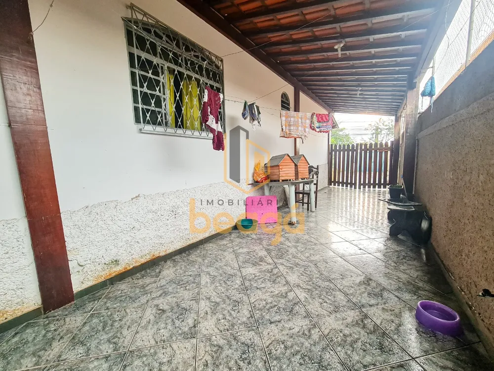 Casa, 4 quartos, 200 m² - Foto 1