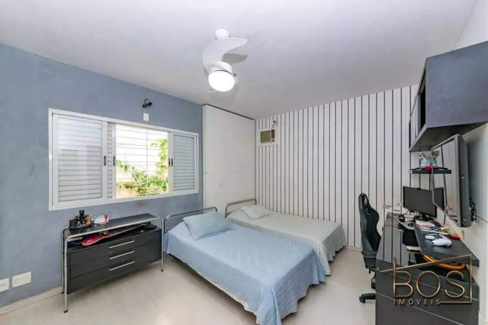 Casa, 4 quartos, 267 m² - Foto 8