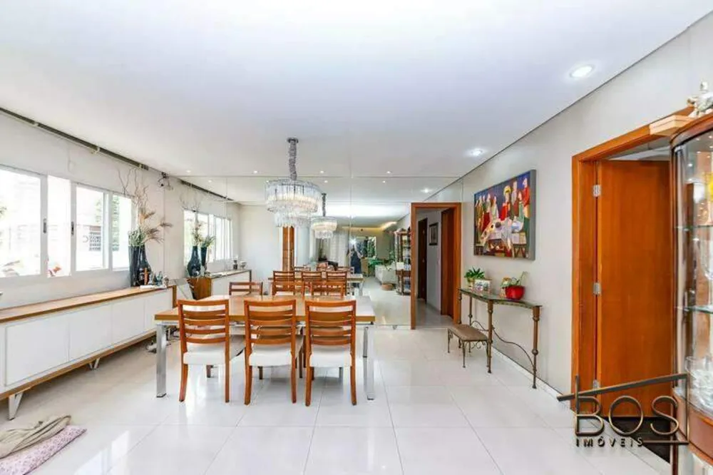 Casa, 4 quartos, 267 m² - Foto 2