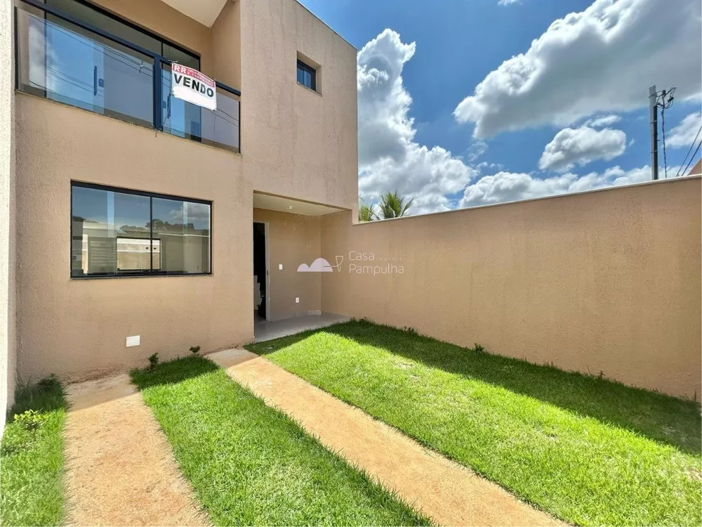 Casa à venda com 2 quartos, 100m² - Foto 1