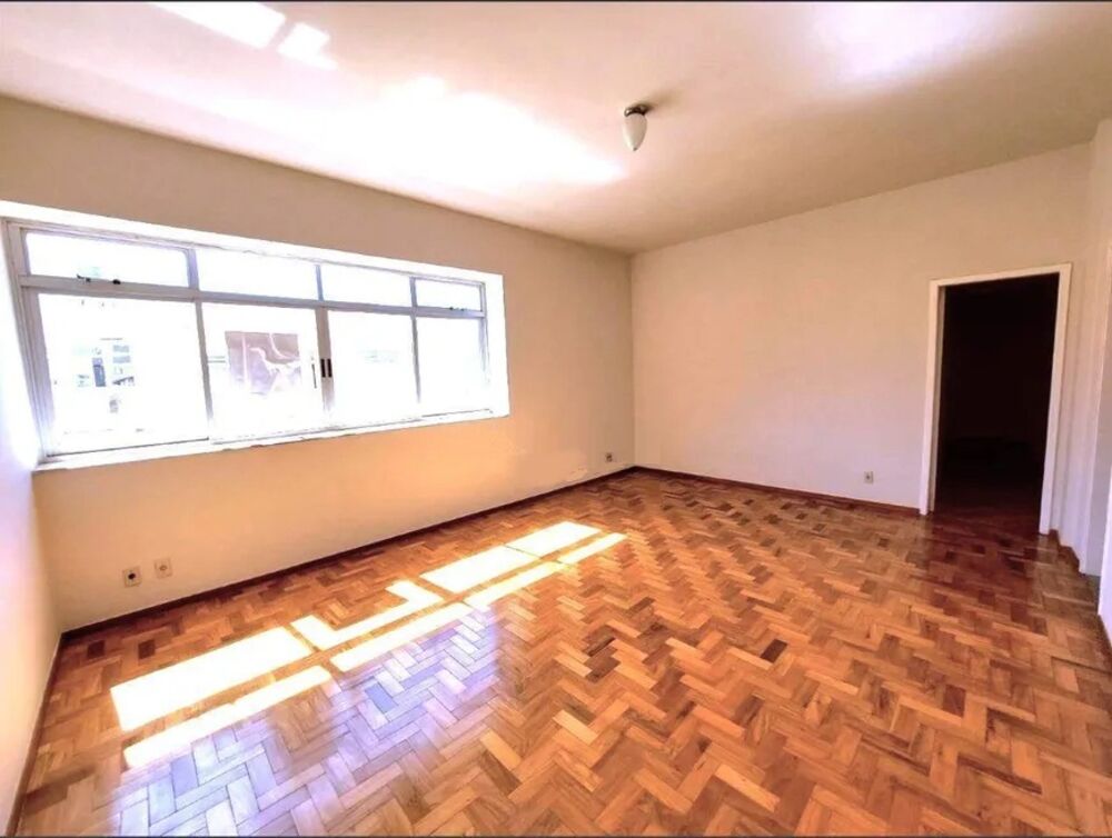 Apartamento à venda com 3 quartos, 135m² - Foto 1