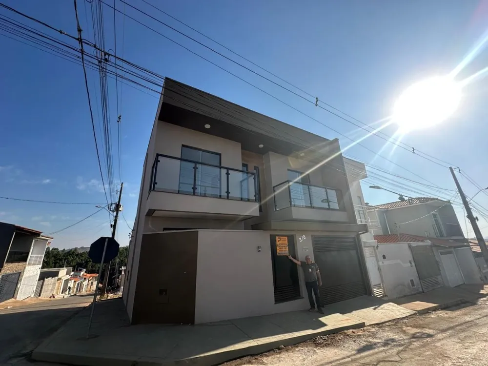 Casa, 4 quartos, 130 m² - Foto 2